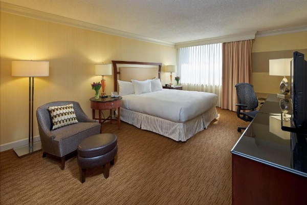 Hilton Raleigh North Hills image 22